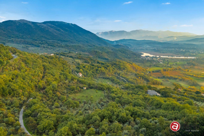 Casale di campagna in vendita a Campoli Appennino
