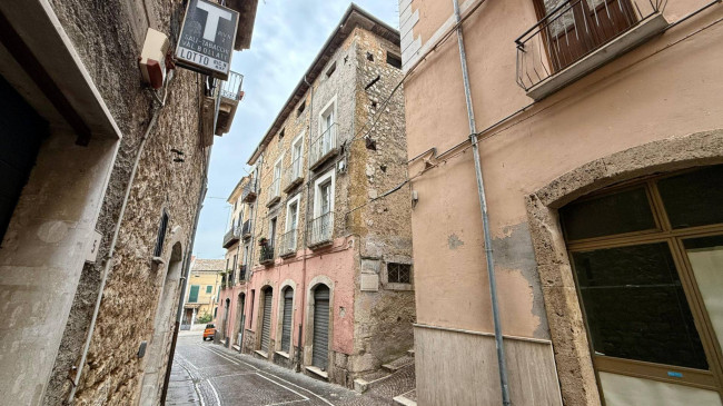 typical historical house for sale in Roccasecca