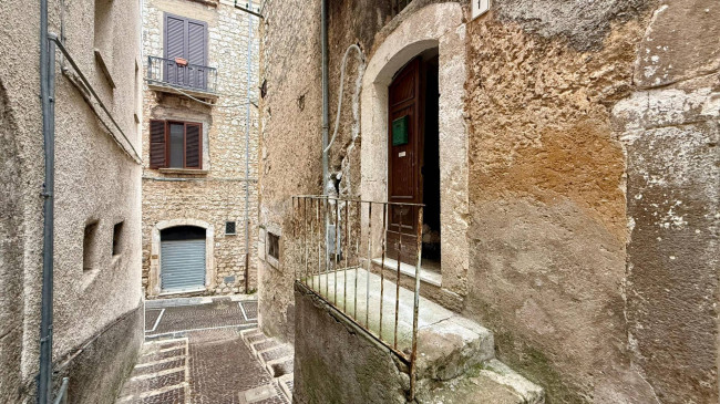typical historical house for sale in Roccasecca