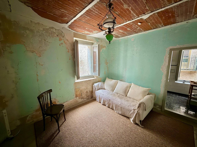 typical historical house for sale in Roccasecca