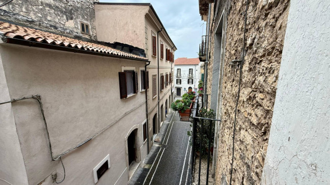 typical historical house for sale in Roccasecca