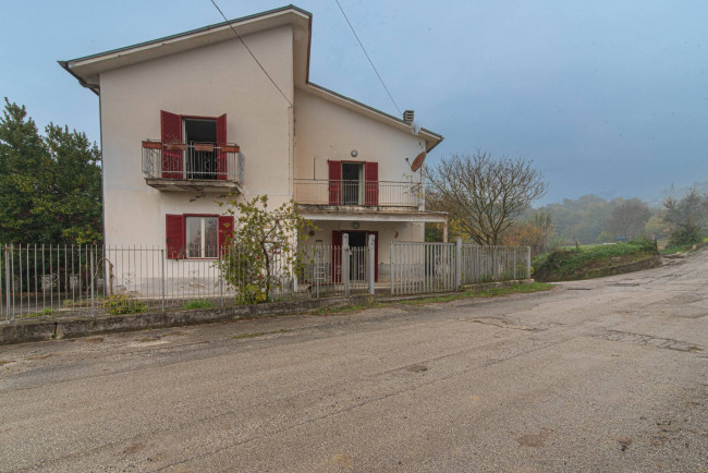 detached house for sale in Rocca d'Evandro