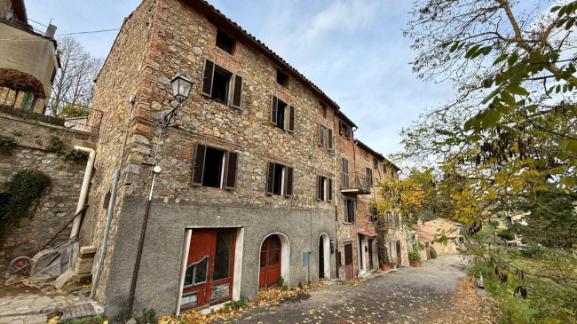 Palazzo storico in vendita a Ficulle