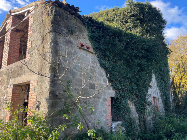 Casale di campagna in vendita a Ripi