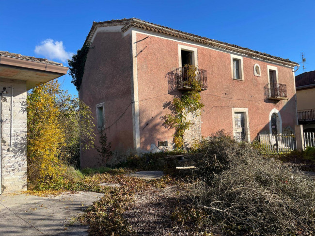 Casale di campagna in vendita a Ripi