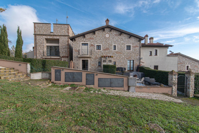 Appartamento in vendita a Ficulle