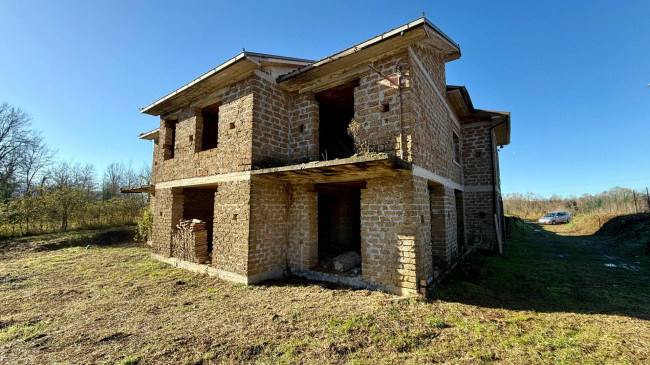 Rustico in vendita a Colfelice