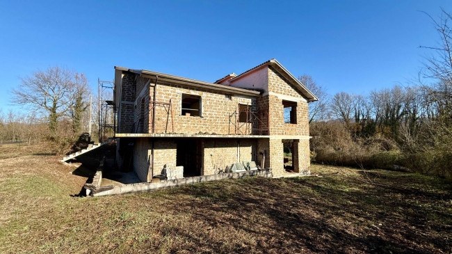 Rustico in vendita a Colfelice