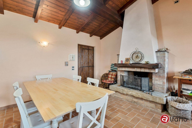 semi-detached villa for sale in Assisi