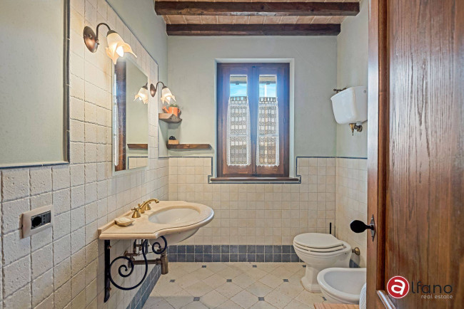 semi-detached villa for sale in Assisi