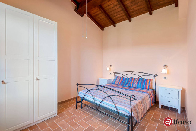 semi-detached villa for sale in Assisi