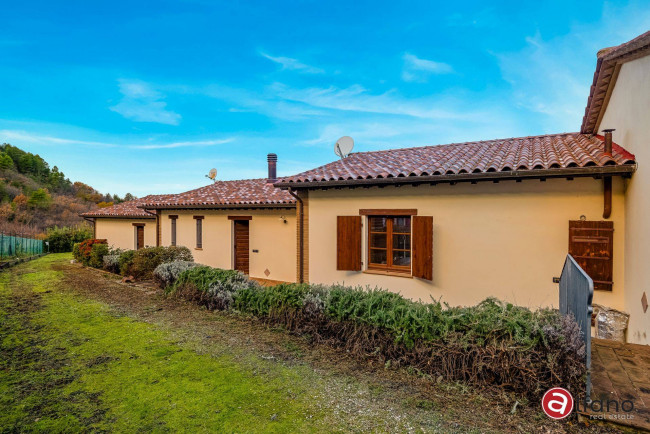 semi-detached villa for sale in Assisi
