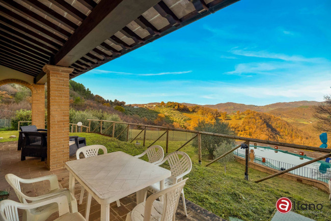 semi-detached villa for sale in Assisi