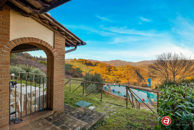 semi-detached villa for sale in Assisi