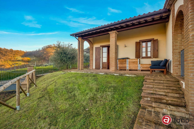 semi-detached villa for sale in Assisi