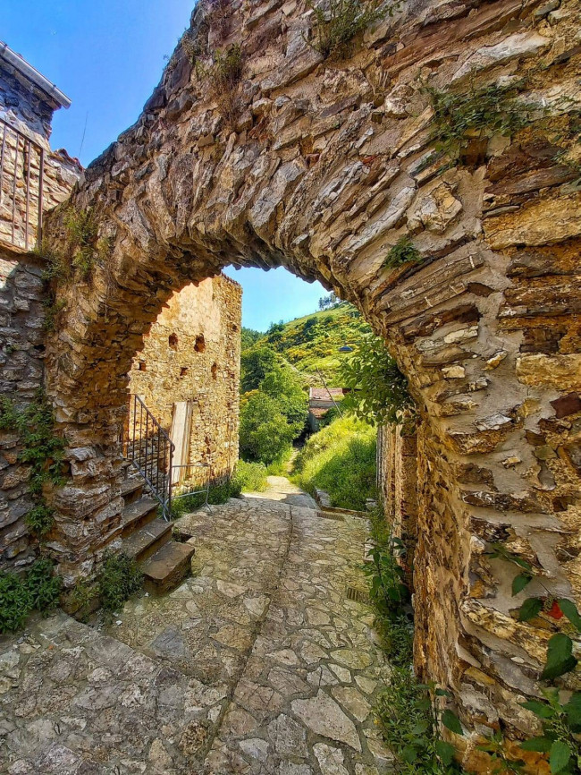 Abitazioni tipiche storiche in vendita a Sasso di Castalda