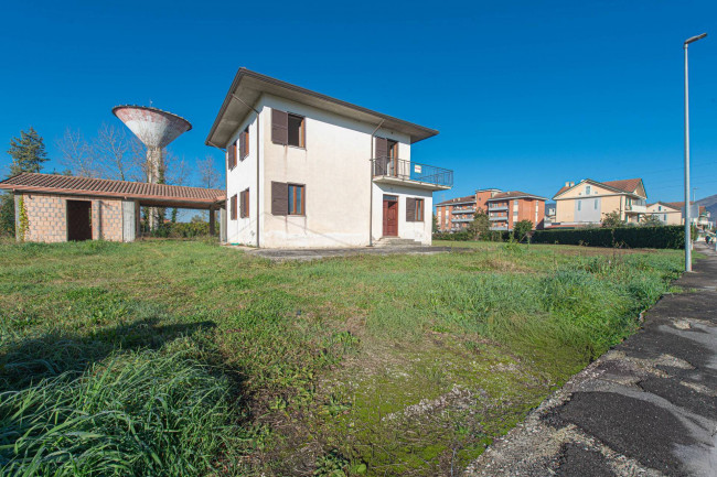 detached house for sale in Roccasecca
