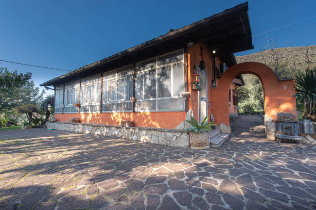 Casa indipendente in vendita a Prossedi