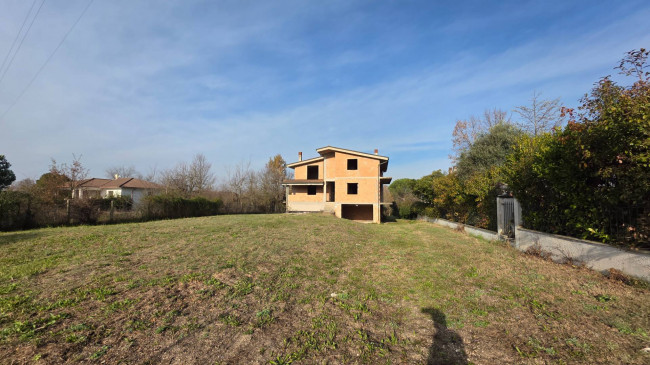 Rustico in vendita a Arce