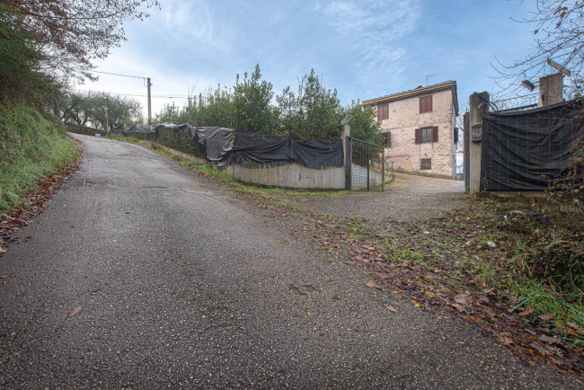 Casa indipendente in vendita a Torrice