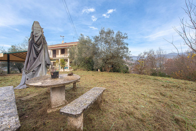 Casa indipendente in vendita a Torrice