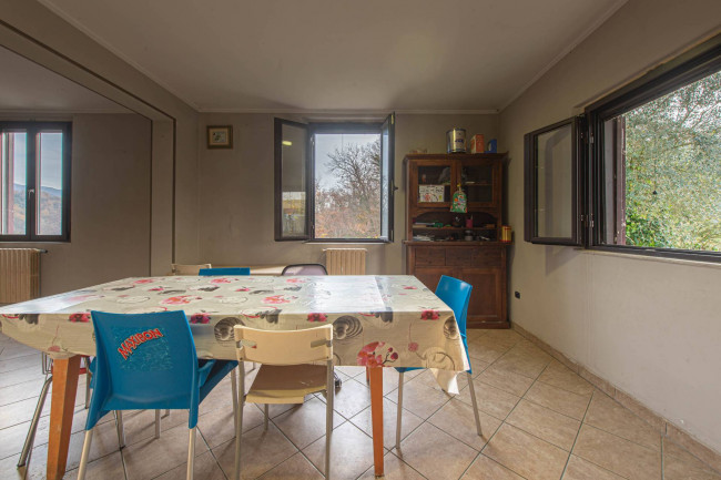 Casa indipendente in vendita a Torrice