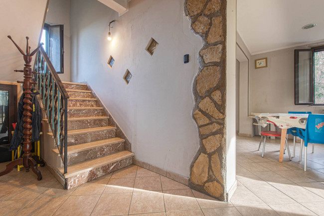 Casa indipendente in vendita a Torrice