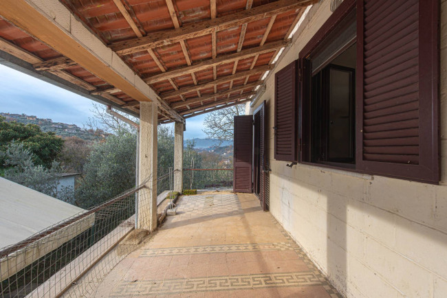 Casa indipendente in vendita a Torrice