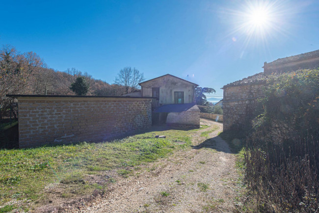 Casale di campagna in vendita a Veroli