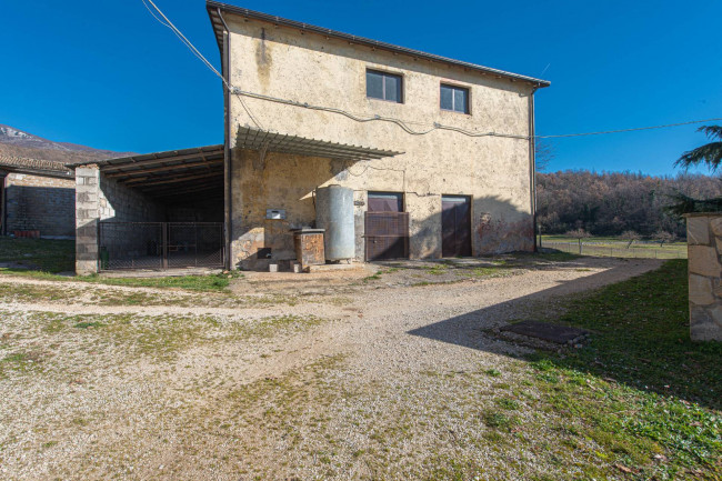 Casale di campagna in vendita a Veroli