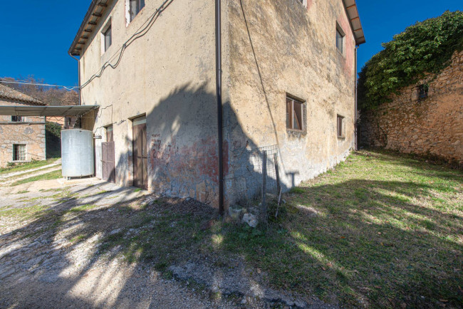 Casale di campagna in vendita a Veroli