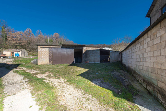 Casale di campagna in vendita a Veroli