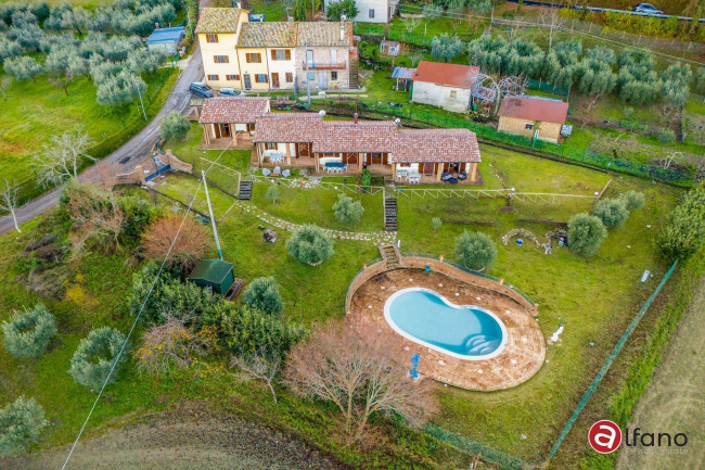 semi-detached villa for sale in Assisi