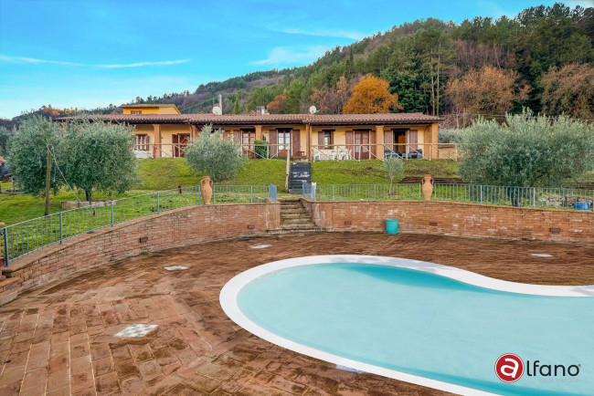 semi-detached villa for sale in Assisi