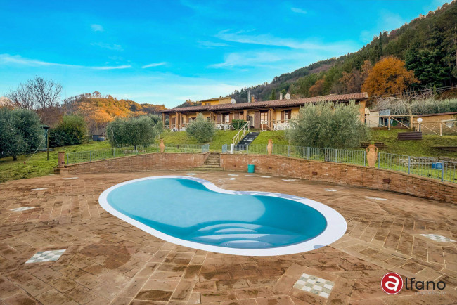 semi-detached villa for sale in Assisi