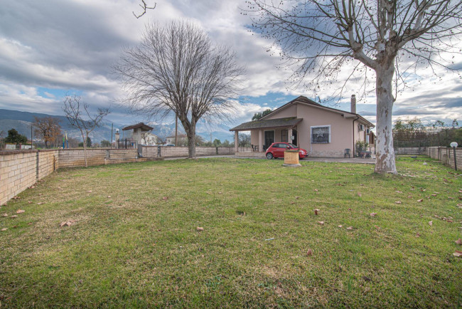 detached house for sale in Roccasecca