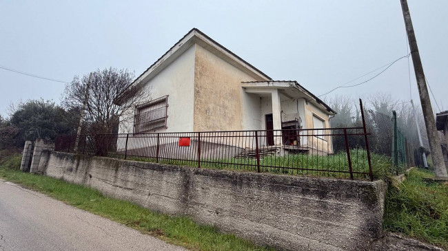Single House for sale in Arce
