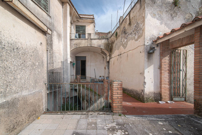 Palazzo storico in vendita a Sessa Aurunca