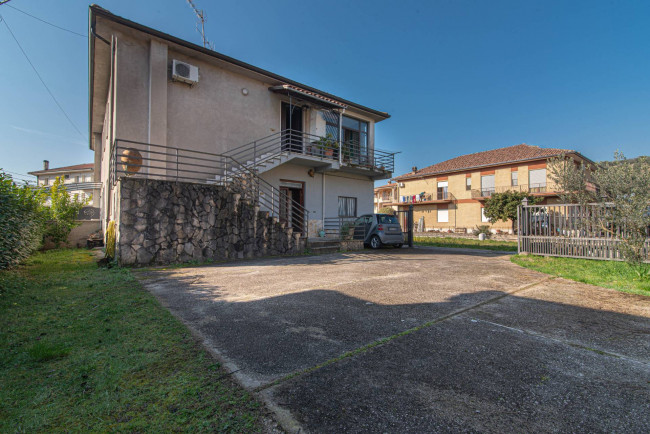 Casa indipendente in vendita a Isola del Liri