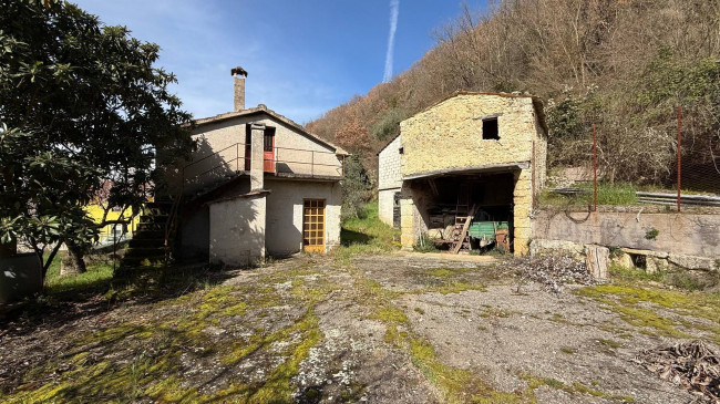 Casale di campagna in vendita a Arpino