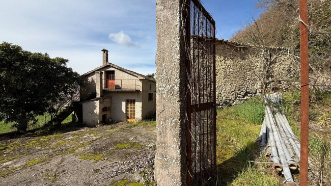 Casale di campagna in vendita a Arpino