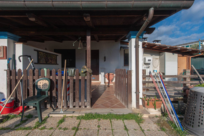 Locale commerciale in vendita a Latina