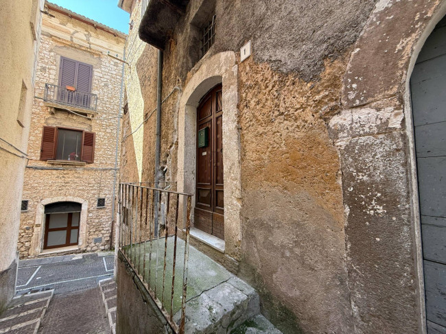 Abitazioni tipiche storiche in vendita a Roccasecca