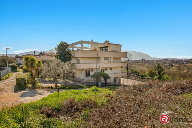 Villa in vendita a Frosinone