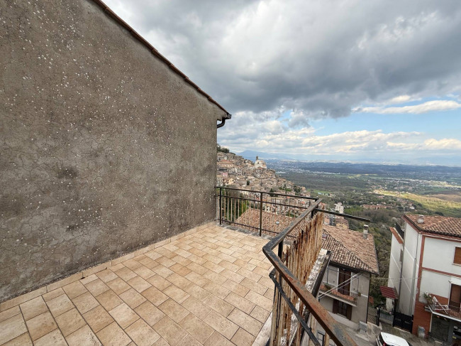 typical historical house for sale in Patrica
