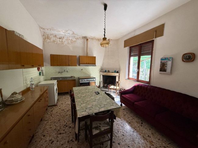 Casale di campagna in vendita a Fontana Liri