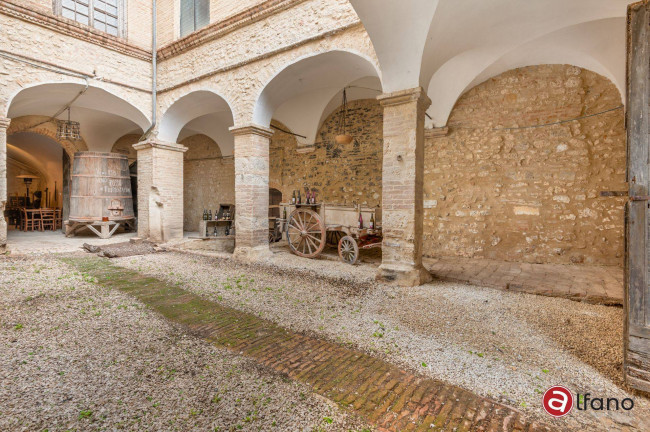 Palazzo storico in vendita a San Gemini
