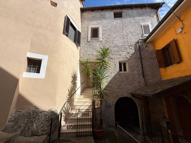 Abitazioni tipiche storiche in vendita a Roccasecca