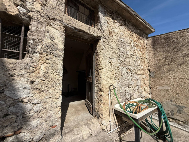 Abitazioni tipiche storiche in vendita a Roccasecca