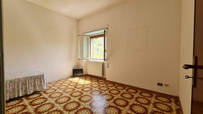 typical historical house for sale in Esperia